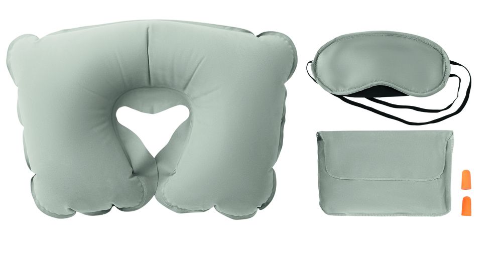 GiftRetail MO7263 - Pillow, mask and earplugs set